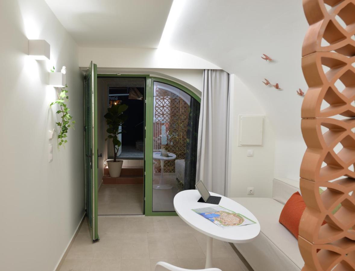 Apartment Grinn-in The Heart Of Rhodes,new&stylish! *